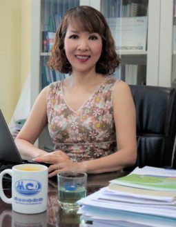 headshot of Ms. Ho Thi Yen Thu